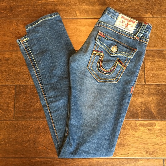 jeans with colored stitching